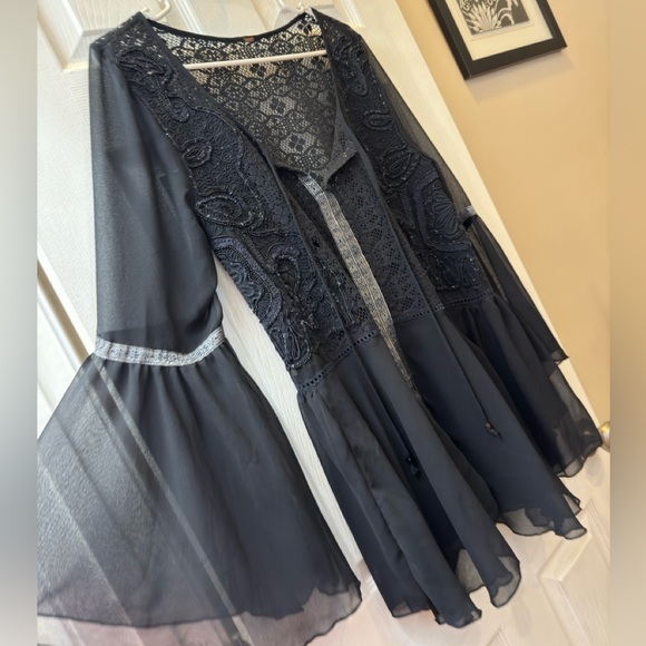 Free People Sheer Blouse with Crochet and beaded details size Large - Picture 14 of 17
